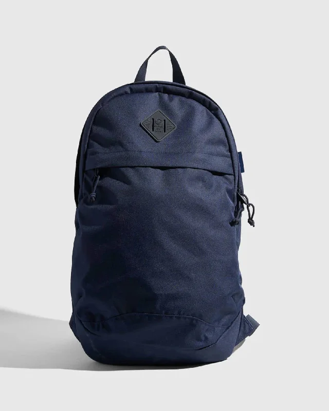 15L Commuter Backpack In Navy