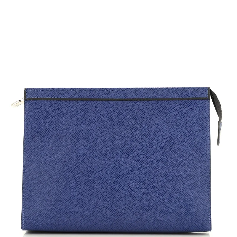 Pochette Voyage Taiga Leather MM