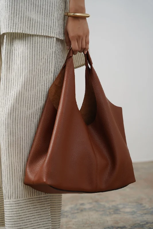 SLOUCHY FRAYED TOTE