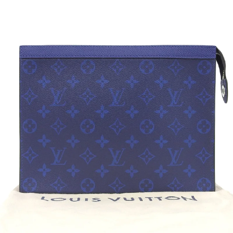 Louis Vuitton Taiga Monogram Pochette Voyage MM Clutch