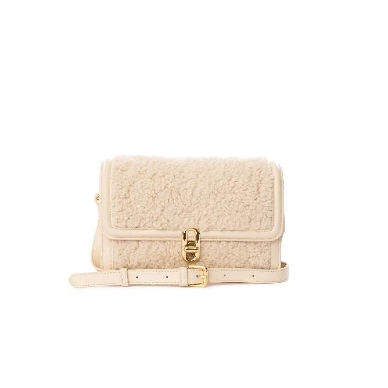 Mia Sherpa