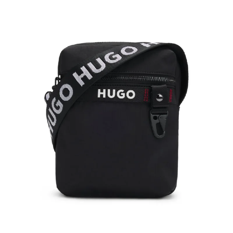 Reporter bag with branded adjustable strap and zip closure