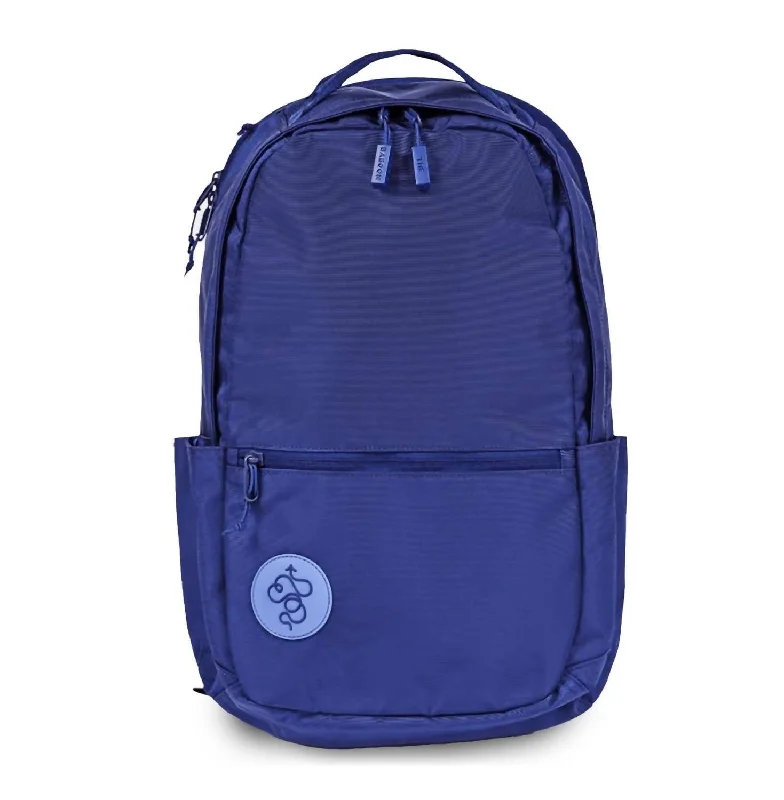 Medium City Backpack In Navy